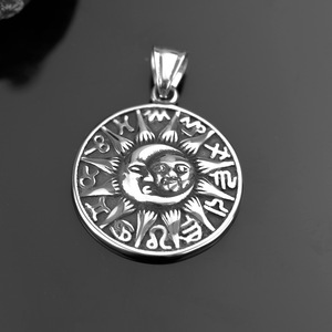 Collar con Colgante de Dios Sol para Hombre en Acero Inoxidable, Diseño Geométrico, Regalo Temático - Product Image 4