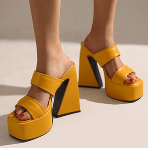 Chaussures d'été confortables en PU à bout carré et talon haut épais pour femmes, pantoufles à semelle épaisse, pantoufles à enfiler, taille 46, 2022 - Product Image 2