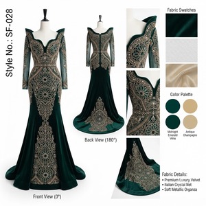Vestido de Noche Elegante de Terciopelo Esmeralda Medianoche con Hombros Estructurados y Bordado de Medallón Dorado - Product Image 1