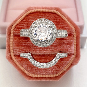Set di Anelli Curvi a Due Pezzi con Micro Pavé di Zirconi per Donne, Gioielli Eleganti e alla Moda - Product Image 3