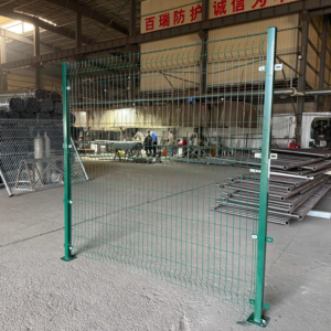 Trung Quốc Nhà sản xuất bán buôn an ninh cao dây lưới hàng rào 3D V uốn cong vườn trang trại hàng rào 3D hàng rào cho chu vi an ninh - Product Image 3