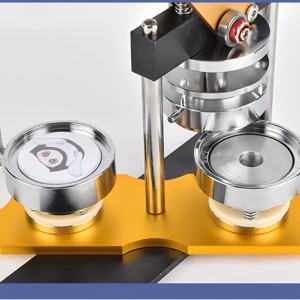 Nhà Sản Xuất Của Hot Bán DIY Thông Tư Huy Hiệu Nam Châm Huy Hiệu Nút Sản Xuất Máy Với Kích Thước Khác Nhau Từ <span class=keywords><strong>25Mm</strong></span> Để 75Mm - Product Image 5