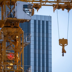 Grúa Torre QTZ80 con Capacidad de 6 Toneladas, Pluma de 60m, Motor para Edificios de Gran Altura - Product Image 2