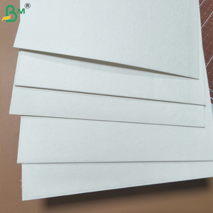 Matériaux en papier carton pour tapis de bière, haute résistance à l'humidité et grande densité, blanc naturel - Product Image 1