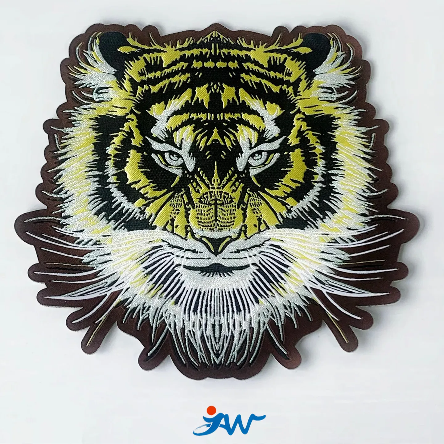 Großhandel Design Tiger Tiere für Kleidung Mächtige 3D-Stickerei Benutzer definierte Logo gewebte Patches Etiketten für Kleidung