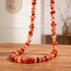 Vente en gros de pierres de guérison en cristal naturel, copeaux de cristal irréguliers polis et perles percées pour la fabrication de bijoux - Product Image 5