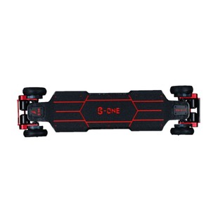 Skateboard B-ONE Carbon 4WD avec une autonomie de 45 km, longboard en carbone 4WD, skateboard 4WD tout-terrain, longboard de rue - Product Image 1
