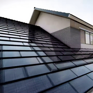 กระเบื้องหลังคาโซลาร์เซลล์แบบโค้ง 150 วัตต์ กระจกสองชั้น BIPV แผงโซลาร์เซลล์แบบชิ้นส่วนสีดำ ประหยัดพลังงาน - Product Image 1