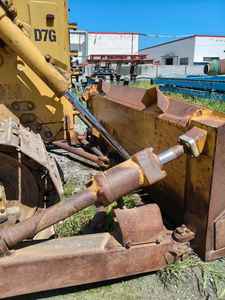 รถเกลี่ยดิน D6GII D6G D6M ตีนตะขาบ D7G แมวมือสอง D6H D6D - Product Image 2