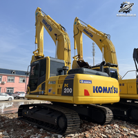 Excavatrice sur chenilles Komatsu200 d'occasion, 20 tonnes, moteur PLC, capacité de la benne de 1 m³, système hydraulique complet, bon état, livraison rapide