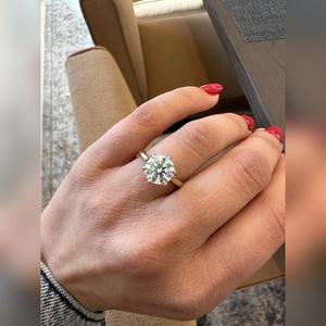 Bague de mariage classique minimaliste en diamant de laboratoire rond Kesari Diam LLP avec certification IGI, or 9 carats, modèle unisexe KD-R03 - Product Image 5