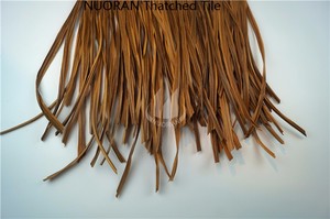 Longue durée de vie des prix compétitifs feuille de palmier <span class=keywords><strong>en</strong></span> <span class=keywords><strong>plastique</strong></span> respectueux de l'environnement/polyéthylène <span class=keywords><strong>fausse</strong></span> feuille de couverture de chaume - Product Image 3