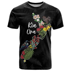 T-shirt personnalisé pour <span class=keywords><strong>homme</strong></span> - Noir avec des fleurs d'hibiscus et de frangipanier hawaïennes, motifs de tatouage d'inspiration maorie - Product Image 3