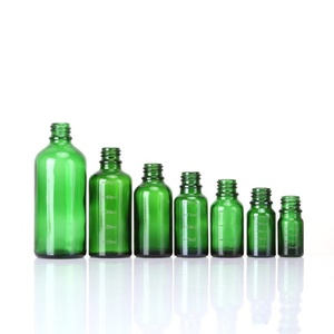 Entrega Rápida, Botellas de Vidrio Esmerilado <span class=keywords><strong>Verde</strong></span> Recargables para Aceites Esenciales, Gotero de Bambú, Tamaños de 5ml y 100ml, Superficie Grabada - Product Image 5