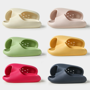 Pantuflas de EVA con Suela Gruesa y Suave, Impermeables, Antideslizantes, con Diseño Hueco, para Mujeres y Hombres, de Verano, para Parejas, de Secado Rápido para Baño - Product Image 2