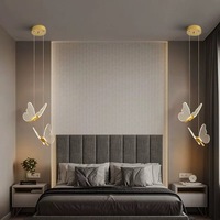 Lampe suspendue LED papillon romantique nordique, lampe suspendue créative moderne en acrylique pour chambre à coucher, chevet, salon, décoration