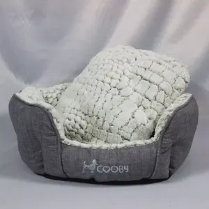 Venta al por mayor sofá grande nido sofá oso pata forma perro gato cama invierno cálido mascota cesta algodón fibra Material felpa invierno Animal cama - Product Image 3