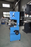 Scie à ruban horizontale et verticale de haute précision pour le travail du bois en vente Composant de noyau de moteur 220v