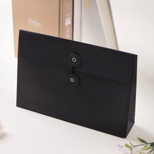 Sobre <span class=keywords><strong>de</strong></span> Papel Kraft con Cierre <span class=keywords><strong>de</strong></span> Cordón y Ojetes Negros, con Logotipo Impreso en Offset, Bolsa <span class=keywords><strong>de</strong></span> Archivo para Documentos, Personalizable en Tamaños A4, A5 y C6 - Product Image 1
