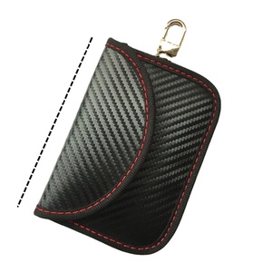Bolsa de Protección Faraday Universal para Dispositivos Móviles con Aislamiento de Señal Seguro y Anti-Rastreo - Product Image 1