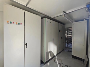 Système d'énergie solaire hybride commercial avec stockage sur réseau 1 MW 2 MW 800 kW 1000 kW, ensemble complet avec batterie tout noir - Product Image 6