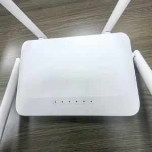 เราเตอร์ไร้สาย <span class=keywords><strong>Ruijie</strong></span> <span class=keywords><strong>RG</strong></span>-<span class=keywords><strong>EW1200</strong></span> 4 เสาอากาศ AC1200 แบบดูอัลแบนด์, พอร์ต Fast Ethernet, รองรับ WISP Repeater, รองรับระบบ Mesh Network - Product Image 1