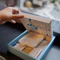 Plateau de service en métal personnalisé avec logo, plateau rond en acier inoxydable doré pour desserts, réceptions de mariage, anniversaires, boulangerie, vente en gros