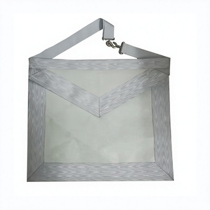 Tablier blanc en cuir d'agneau pour la tenue maçonnique |   Épingles de sûreté en cuir souple et lisse, blanc brillant, à double rabat, écologiques - Product Image 1