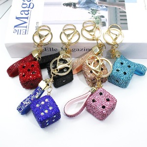 Mới Đến Thời Trang Dễ Thương Đầy Đủ Kim Cương 3D Xúc Xắc Mặt Dây Chuyền Keychain Móc Khóa Xe Túi Quyến Rũ Treo Pha Lê Rhinestone Xúc Xắc Móc Khóa - Product Image 4