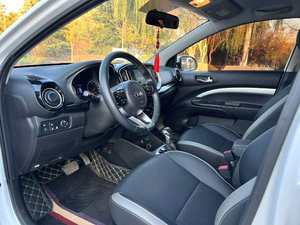 SUV Compatto Coreano: <span class=keywords><strong>Kia</strong></span> Stonic Sport Trim 2019, Basso Costo di Utilizzo, Opzioni di Colore, Perfetta Prima Auto per la Città - Product Image 5