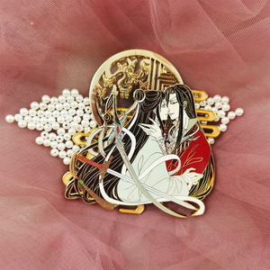 2026 Direct usine Personnage d'anime personnalisé Épinglette en émail nacré avec impression épée à paillettes en verre teinté et technique de placage - Product Image 2