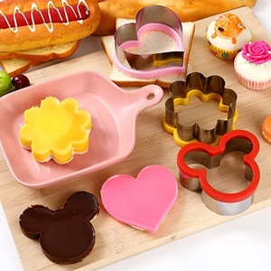 Sandwich <b>Cutter</b> and Sealer Press Mold for Kids <b>Bread</b> Pancake Maker DIY Cookie <b>Cutter</b> - Product Image 6