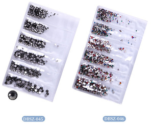 Wholesale 6 <b>Grids</b> Flat Bottom Diamond Glass Round Manicure Diamond Colorful Rhinestones - Product Image 6
