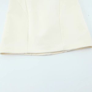 Abito Mini Bodycon da Donna Personalizzato 2026 con Cut-out, Orlo a Balze, Senza Maniche, in Maglia Traforata, Stile Vintage Casual, OEM/ODM da Fabbrica Cinese - Product Image 6