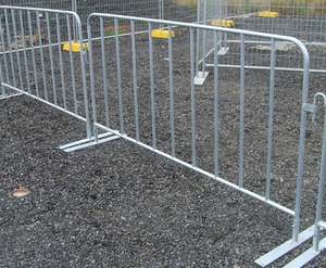 Vendita calda della fabbrica in acciaio zincato recinzione di sicurezza stradale portatile per il controllo della folla barricate pedonali barriera di controllo della folla - Product Image 5