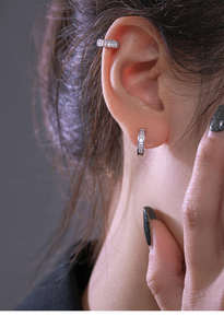 Pendientes de Aro de Plata de Ley 925 con Baño de Rodio, Estilo Coreano de Lujo, Diseño Exclusivo para Mujer, Accesorios para Orejas Perforadas - Product Image 2