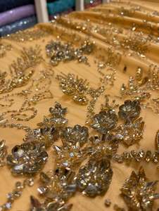 Tissu en dentelle brodée florale haut de gamme avec design perlé de cristaux, textile de luxe pour robe de mariée, robe de soirée, matière pour vêtements - Product Image 2