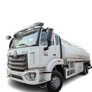 Camion-citerne Sinotruk Howo NX 400ch 6x4 Euro2/3 HW76 LHD de 20m³ de capacité pour le <span class=keywords><strong>transport</strong></span> de carburant – Approvisionnement direct usine - Product Image 1