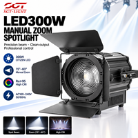 Projecteur LED Fresnel professionnel 300W RGBW CRI95 avec zoom manuel 15-60 degrés, DMX512, gradation fluide, haute puissance pour studio