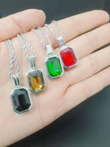 Ciondolo quadrato in cristallo rosso, verde, beige, nero. <span class=keywords><strong>Collana</strong></span> a Catena Stile Corda in Acciaio - Product Image 6