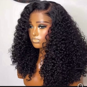 批发黑色精灵卷发假发，全密度300%，雷米越南发，蕾丝前额假发，透明蕾丝底，漂白结 - Product Image 2