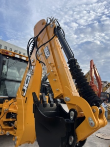 รถแบคโฮล้อเดอร์ JCB 3CX ใหม่ ขับเคลื่อน 4 ล้อ ประสิทธิภาพเสถียร โครงสร้างกะทัดรัด เหมาะสำหรับงานก่อสร้างในพื้นที่แคบ - Product Image 6