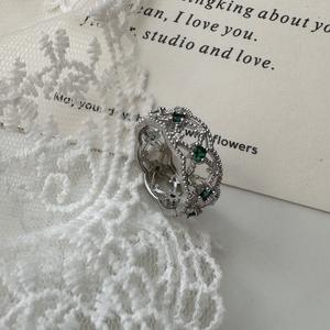 Bague en argent pur S925 avec zircon vert antique, design de niche européen et américain, style vintage, incrustation de dentelle, bijoux taille unique - Product Image 5