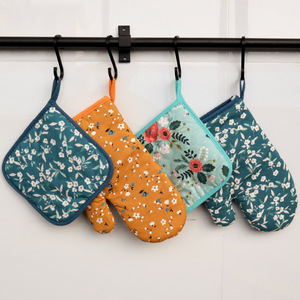 Maniques de cuisine en coton à motifs floraux 18x28cm, isolantes pour la cuisson à la maison - Product Image 1