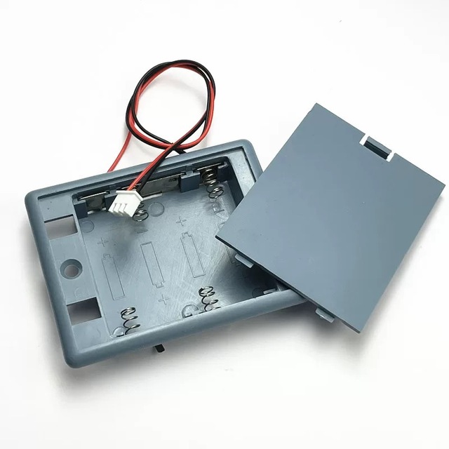 6V Safe Universal Built-in Built-in Battery Box 4 Sections No. 5 Safe Box with Lid and Wire Connection Power Box