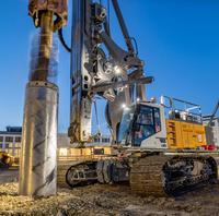 Foreuse rotative sur chenilles SANY SR235 d'occasion pour la construction de fondations et le piegeage de piquets