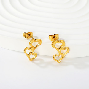 Pendientes con forma de corazón, chapados en oro de 18k, aleación de zinc, poste de acero inoxidable para mujer, regalo, joyería de moda - Product Image 2