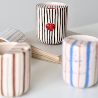Mug Kopi Keramik 10 oz dengan Lubang Sedotan, Mug Teh Keramik Lukis Tangan Retro, Cangkir Cappuccino Latte untuk Dapur, Ruang Makan, dan Perjalanan