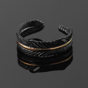Ensemble de bijoux en acier inoxydable, bracelet ouvert réglable en argent, bracelet en forme de plume pour homme et femme, bijoux classiques, cadeau - Product Image 5