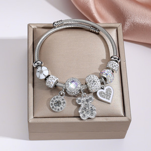 Bracciale con Charm Regolabile in Acciaio Inossidabile con Orsetto, Farfalla e Cuore, Accessori DIY per Donna, Stile Dora - Product Image 1